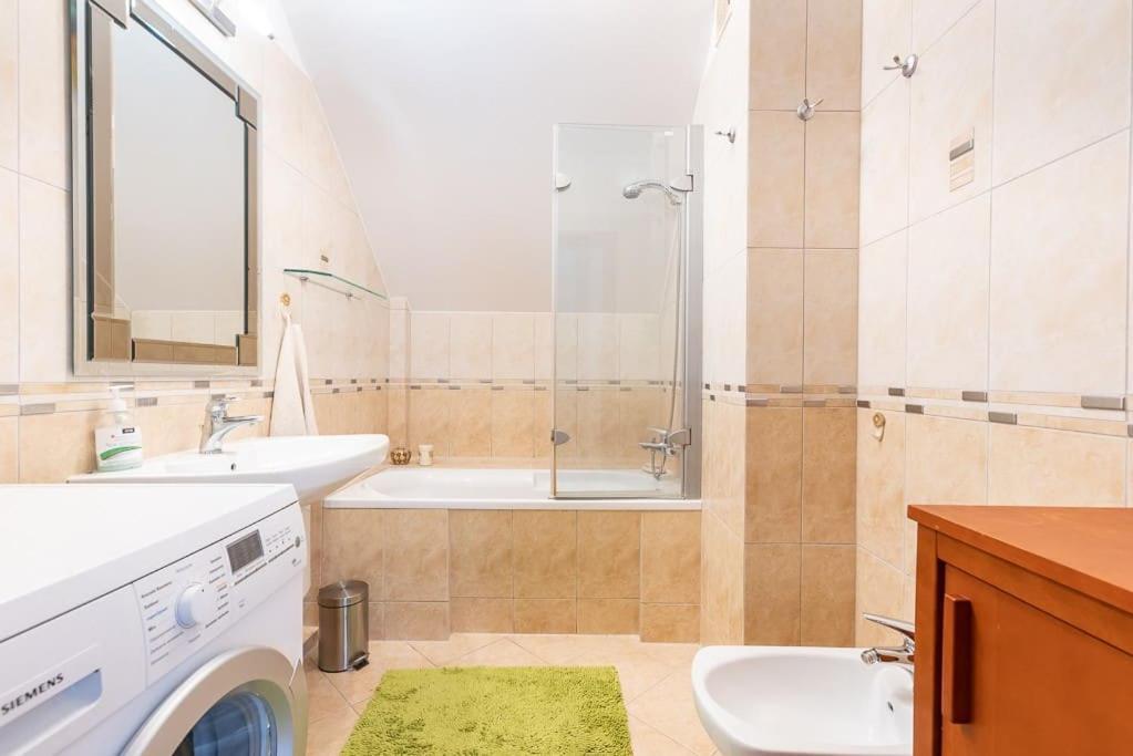 Apartment In The Heart Of Γκντανσκ Εξωτερικό φωτογραφία